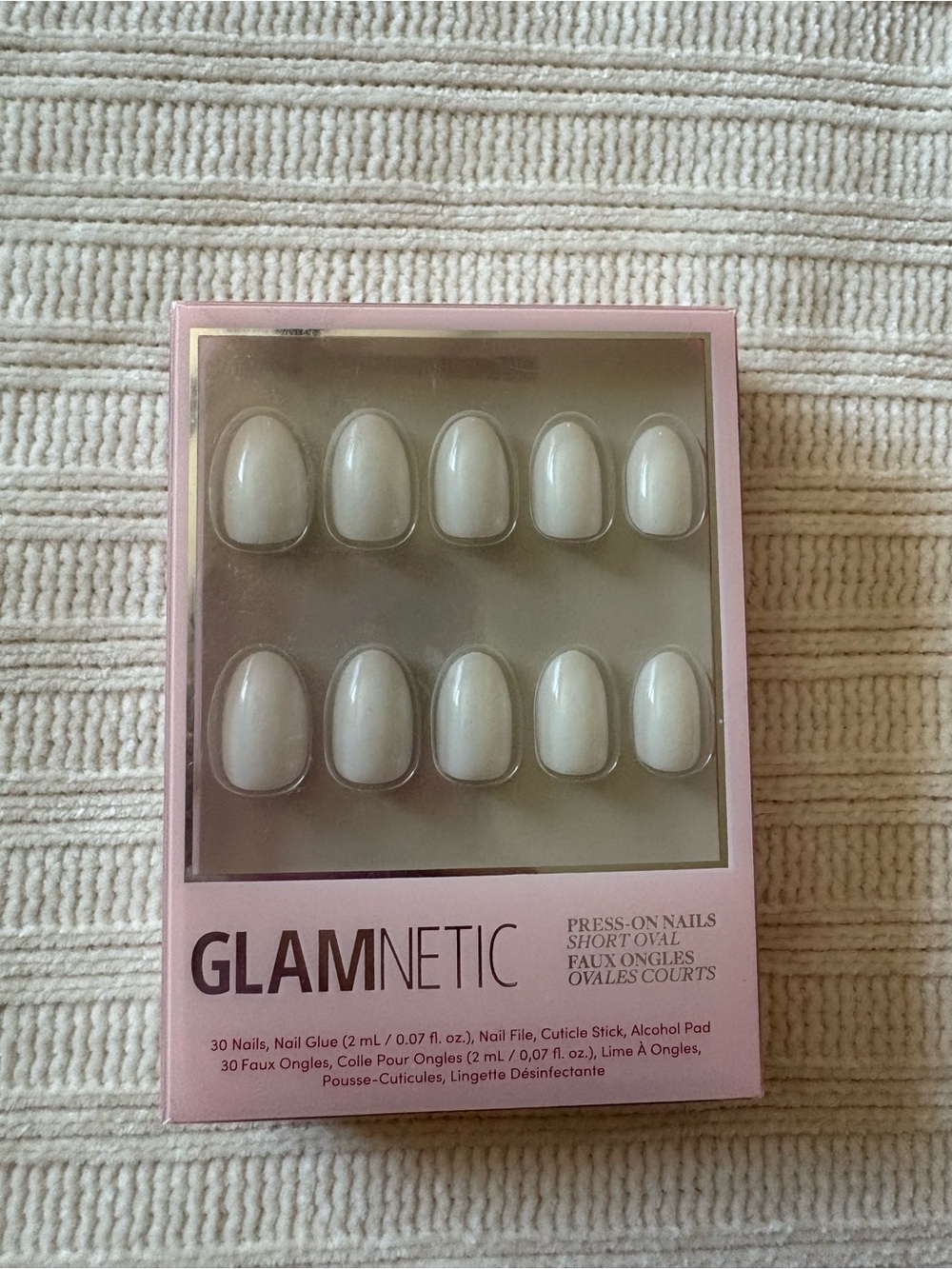 Glamnetic Short Oval Press-On Nails White Swan